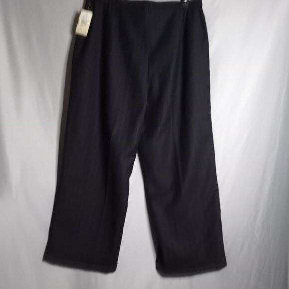 Jones New York Pure Wool Women's Gray Stripe Straight Leg Dress Pants Size 24PW - Picture 2 of 10